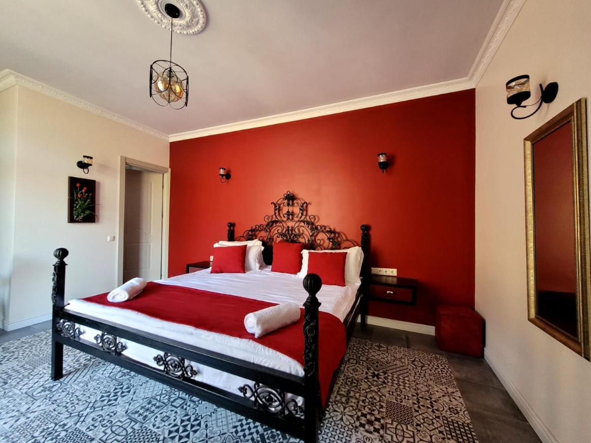 River Boutique Hotel Batumi Exteriör bild