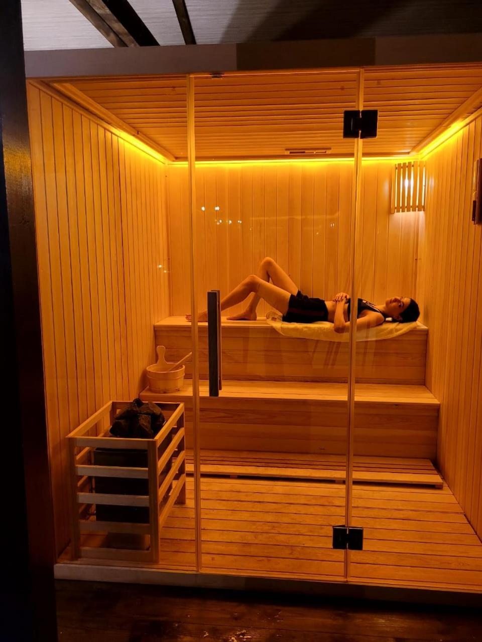 River Boutique Hotel Batumi Exteriör bild